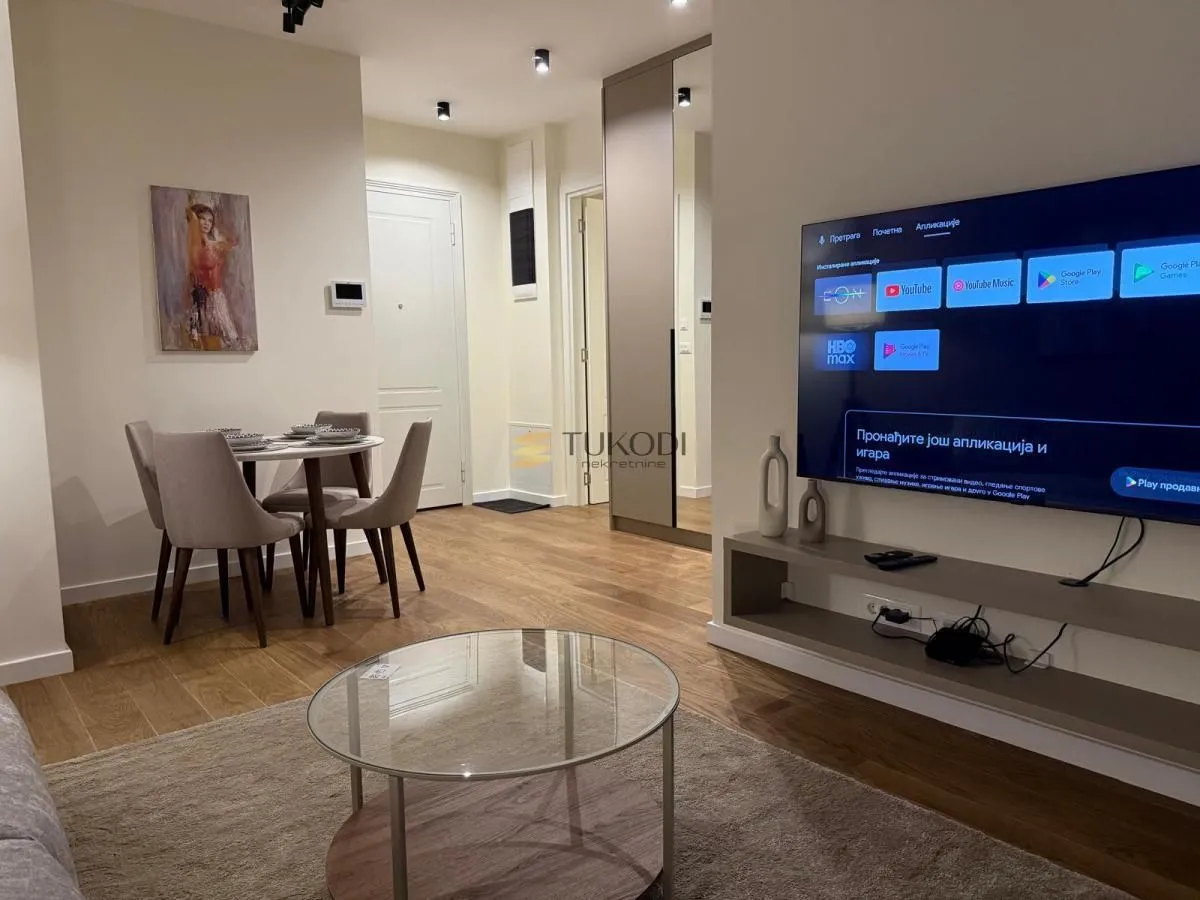 Rent, two bedroom apartment, 55m², Kalenić Pijaca, Vračar Sve Podlokacije
