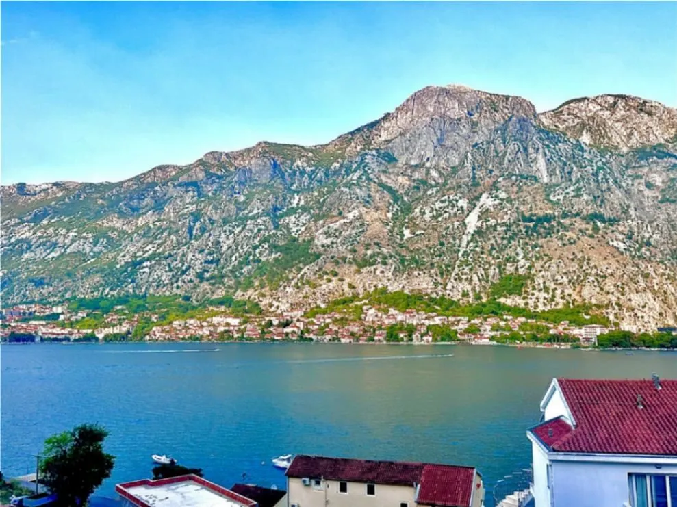 Prodaja, jednosoban stan, 44m², Kotor, Crna Gora