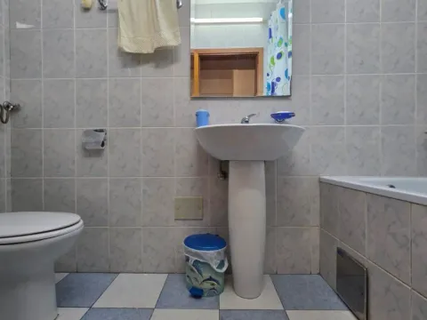 Izdavanje, dvosoban stan, 58m², Zagorič, Podgorica - image 13