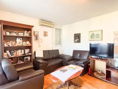 Sale, apartment, 77m², Blok 5, Podgorica - image 6