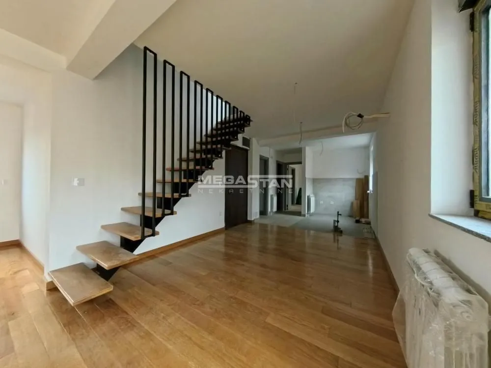 Prodaja, stan, 134m², Autokomanda, Voždovac Sve Podlokacije