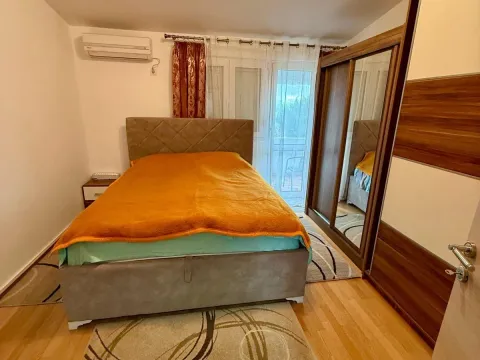 Rent, three bedroom apartment, 140m², Sutomore, Bar - image 6