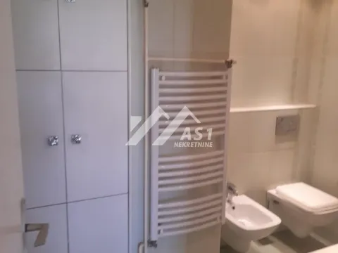 Izdavanje, četvorosoban stan, 86m², Novi Sad Sve Podlokacije, Novi Sad - image 9