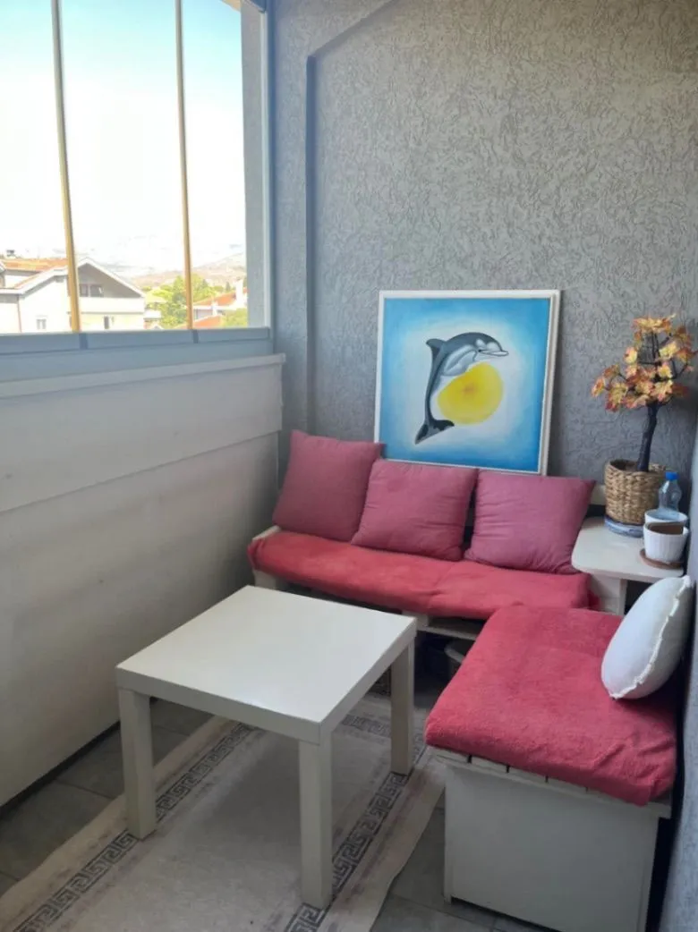 Izdavanje, jednosoban stan, 43m², Masline, Podgorica
