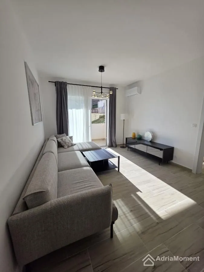 Sale, two bedroom apartment, 72m², Bečići, Budva