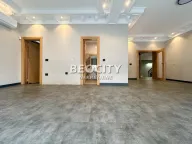 Izdavanje, kuća, 930m², Dedinje Sve Podlokacije, Beograd - image 7