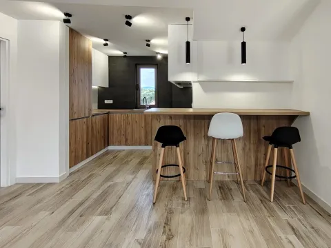 Sale, two bedroom apartment, 85m², Mrčevac, Tivat - image 3