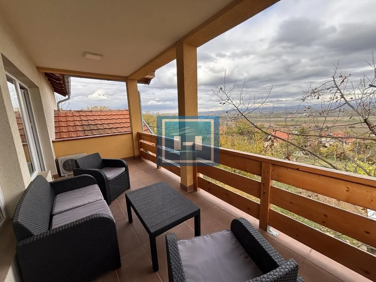 Prodaja, kuća, 220m², Đurđevo brdo, Jagodina