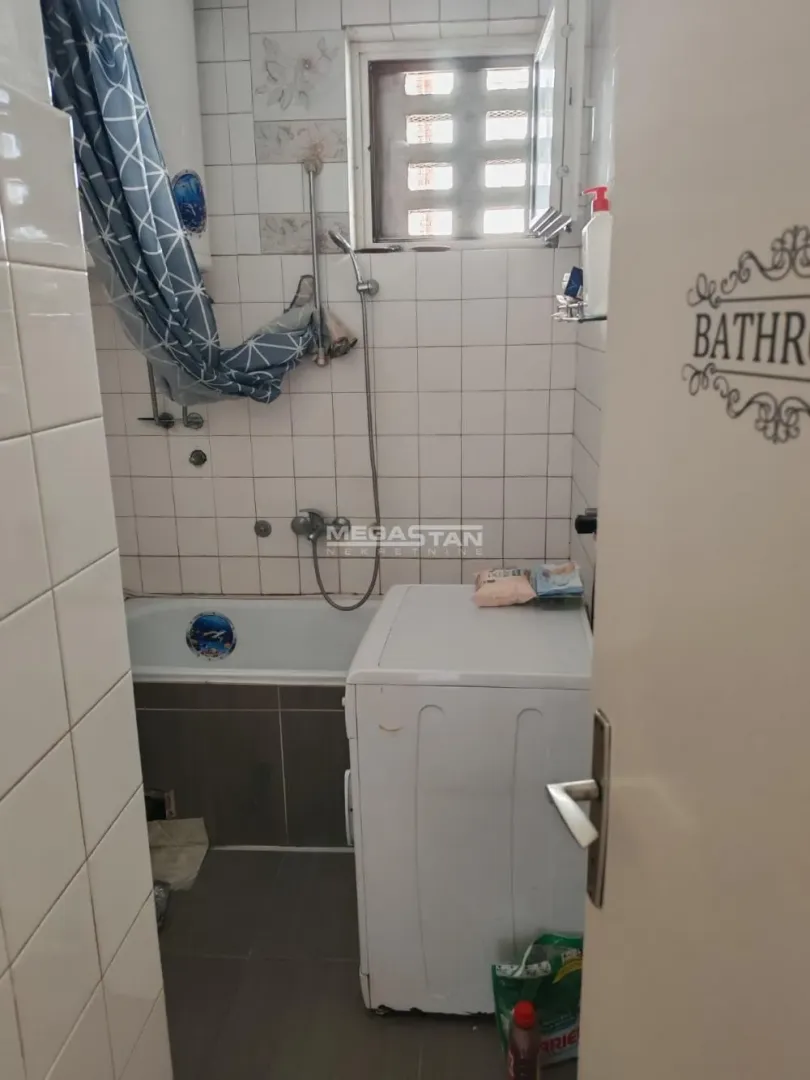 Rent, four bedroom apartment, 88m², Bajlonijeva Pijaca, Beograd