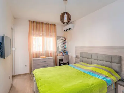 Sale, two bedroom apartment, 72m², City Kvart, Podgorica - image 4