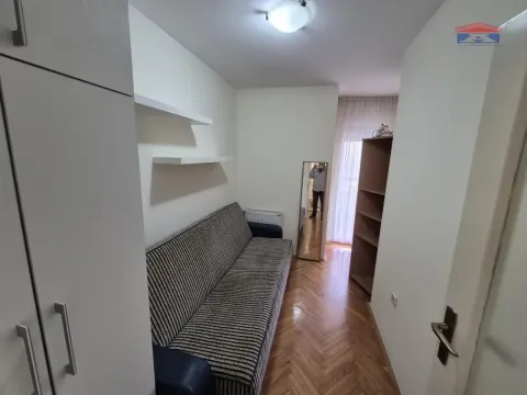 Rent, one bedroom apartment, 40m², Grbavica, Novi Sad Sve Podlokacije - image 8