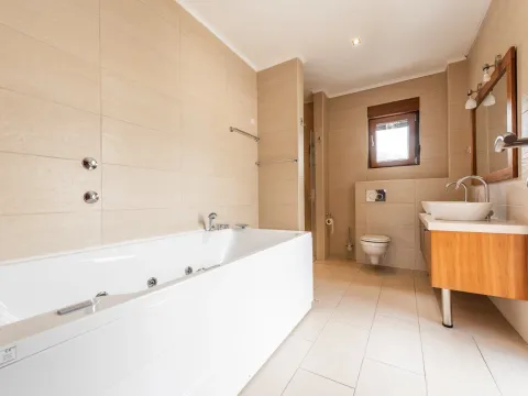 Prodaja, trosoban stan, 215m², Centar, Budva - image 8