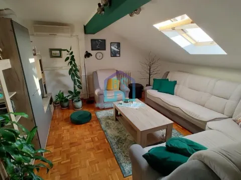 Prodaja, trosoban stan, 53m2, Petrovaradin, Novi Sad Prodaja, trosoban stan, 53m2, Petrovaradin, Novi Sad