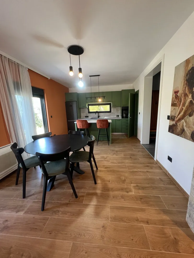 Rent, house, 90m², Tomba, Bar