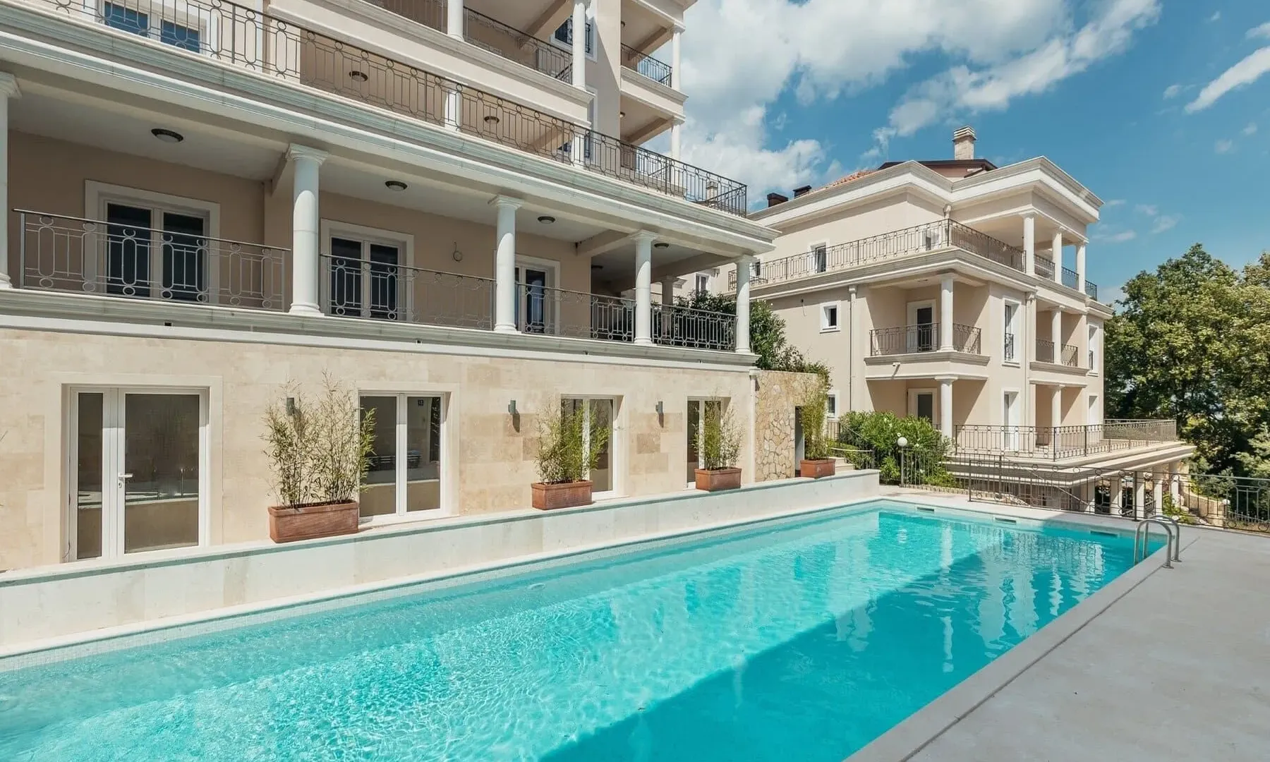 Sale, three bedroom apartment, 158m², Bunovići, Kotor