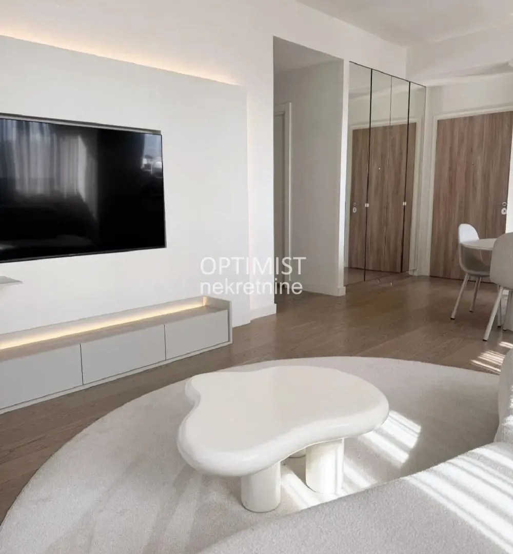 Prodaja, trosoban stan, 81m², Savski Venac, Beograd
