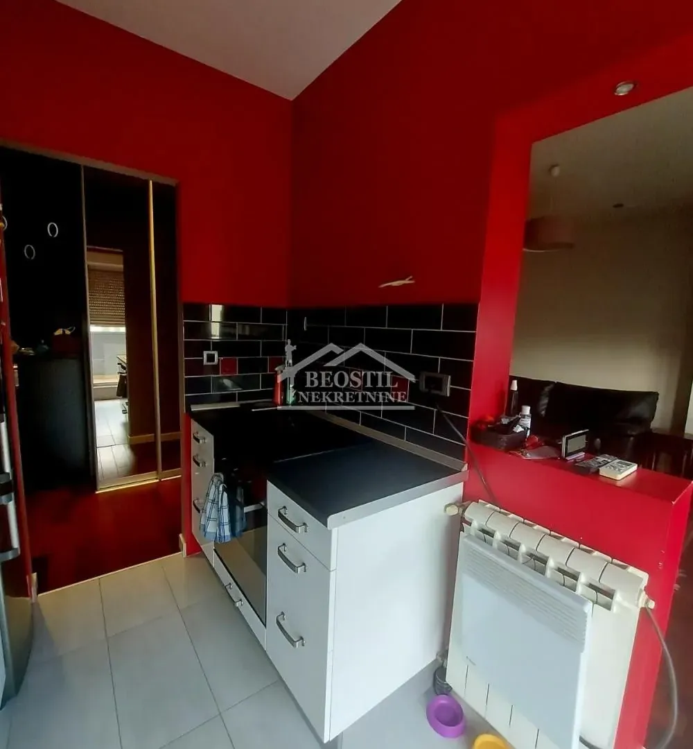 Sale, three bedroom apartment, 60m², Stari Grad, Beograd