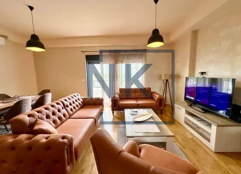 Izdavanje, dvosoban stan, 80m², Tološi, Podgorica