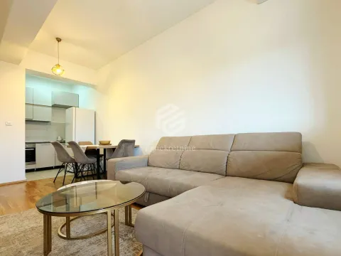 Izdavanje, jednosoban stan, 60m², Zagorič, Podgorica - image 2