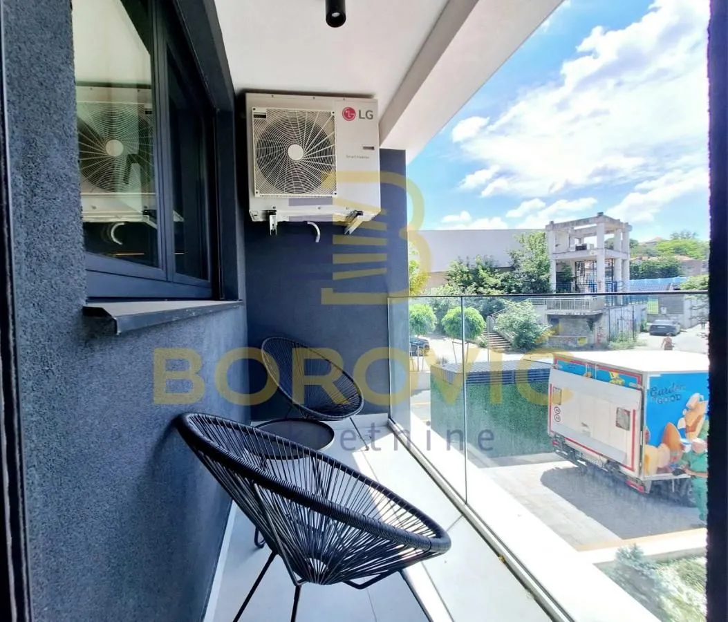 Rent, three bedroom apartment, 65m², Vračar Sve Podlokacije, Beograd