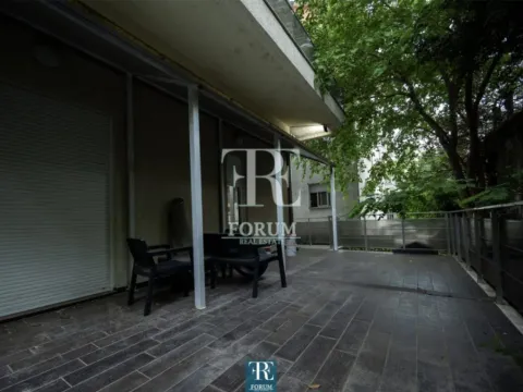 Izdavanje, jednosoban stan, 63m², Momišići, Podgorica - image 13