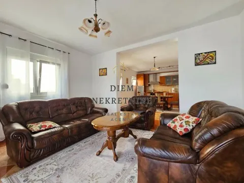 Rent, three bedroom apartment, 116m², Bjeliši, Bar - image 4