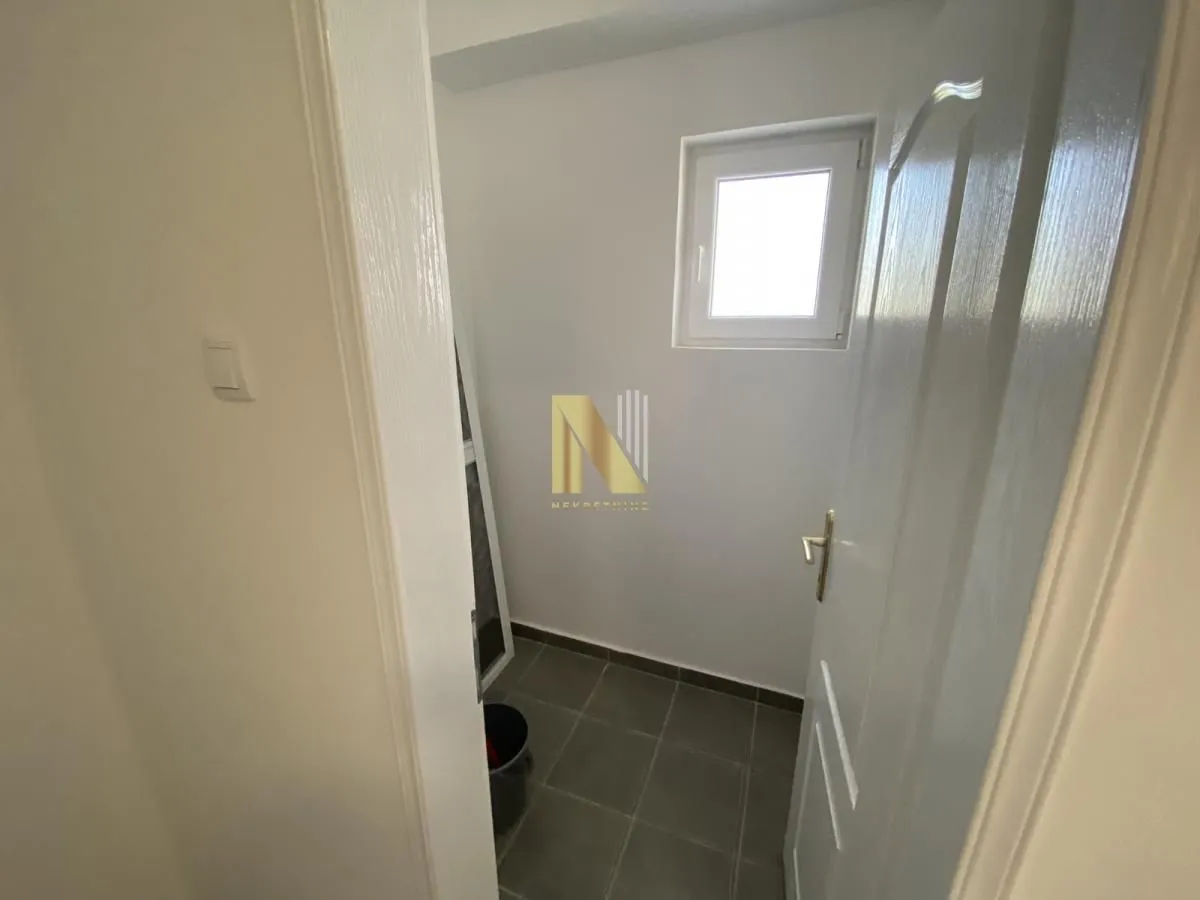 Prodaja, kuća, 105m², Petrovaradin, Novi Sad