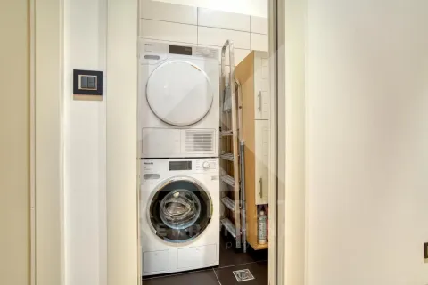 Izdavanje, dvosoban stan, 120m², Kruševac, Podgorica - image 15