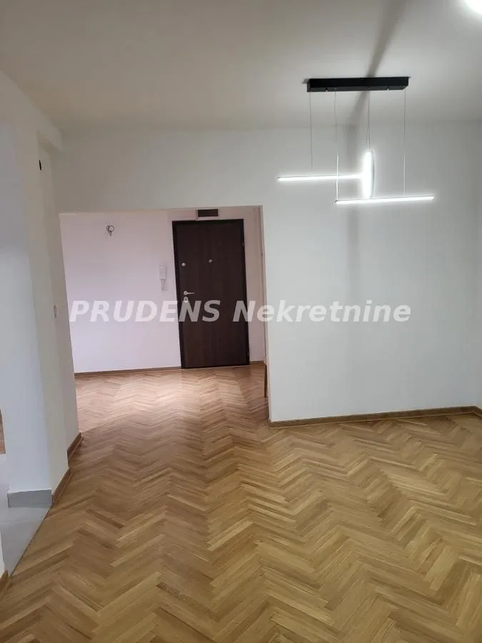 Prodaja, jednosoban stan, 48m², Savski Venac, Beograd