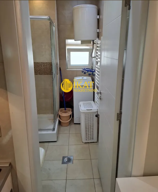 Izdavanje, stan, 17m², Stari Grad, Beograd