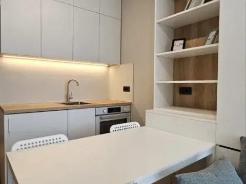 Stan in Bezanijska Kosa 1