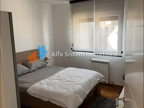 Izdavanje, trosoban stan, 70m², Stari Grad, Beograd - image 20