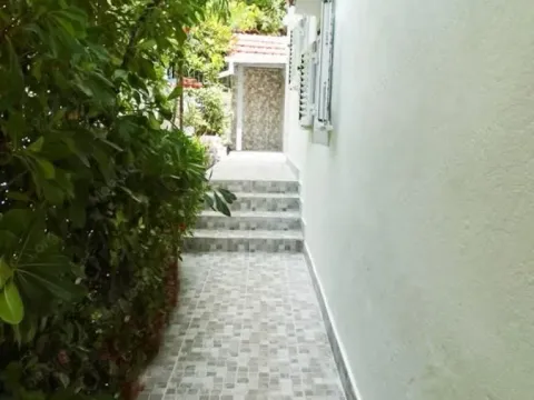 Prodaja, kuća, 78m², Orahovac, Kotor - image 18