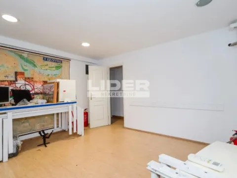 Izdavanje, stan, 43m², Stari Grad, Beograd - image 13
