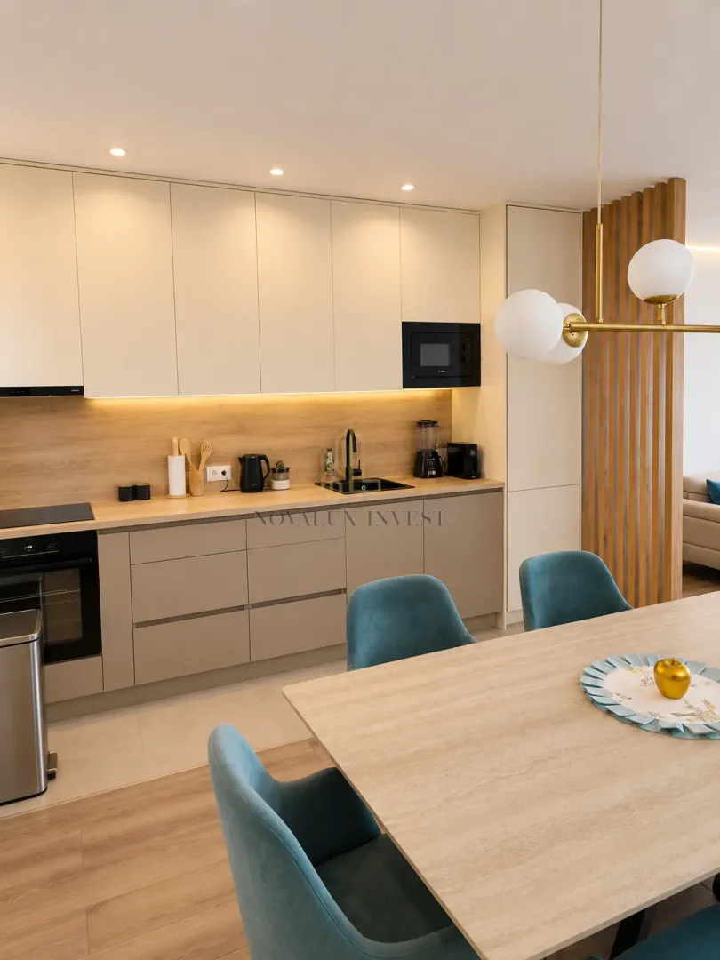 Rent, two bedroom apartment, 85m², Kalimanj, Tivat