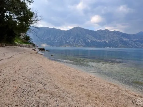 Prodaja, kuća, 424m², Kostanjica, Kotor - image 15
