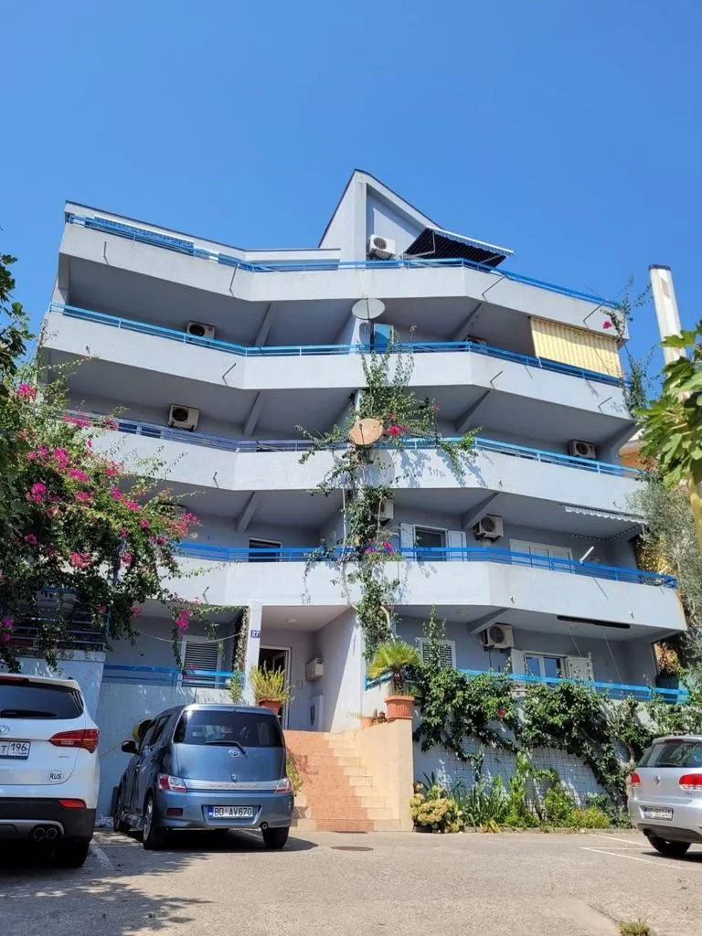 Sale, two bedroom apartment, 88m², Petrovac, Budva