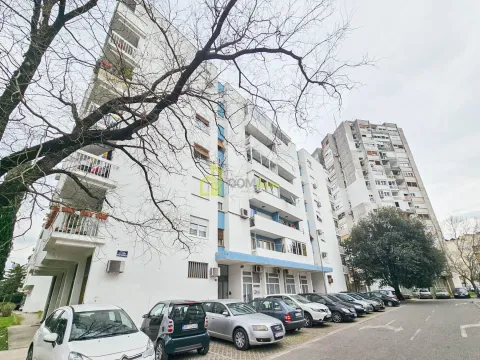 Izdavanje, poslovni prostor, 224m², Preko Morače, Podgorica