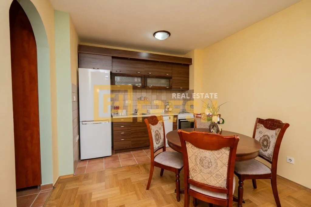 Izdavanje, jednosoban stan, 50m², Stari Aerodrom, Podgorica
