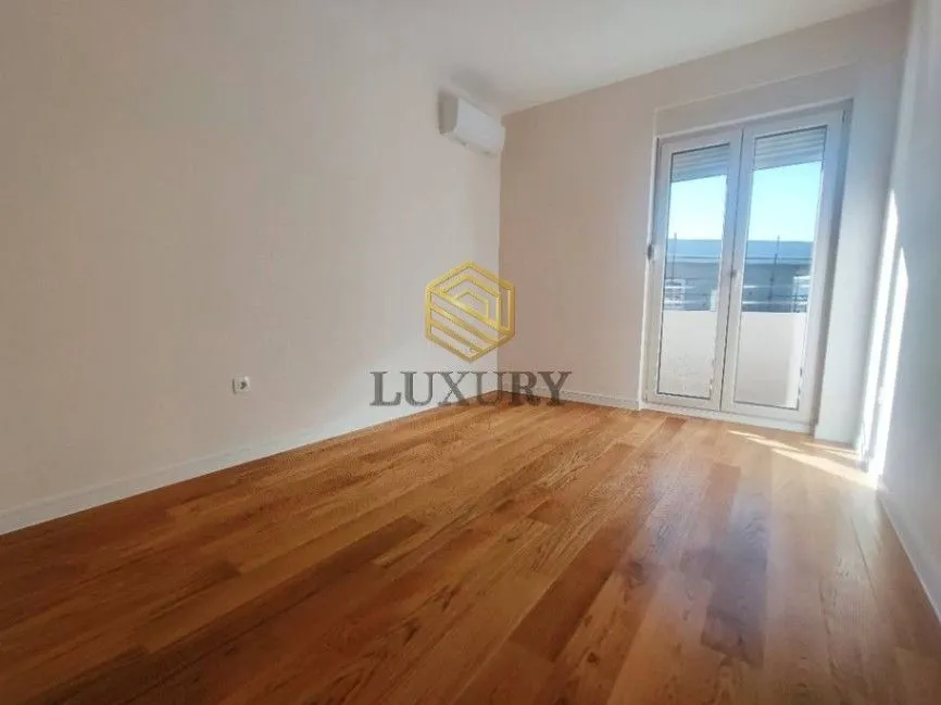 Rent, two bedroom apartment, 75m², Central Point, Podgorica