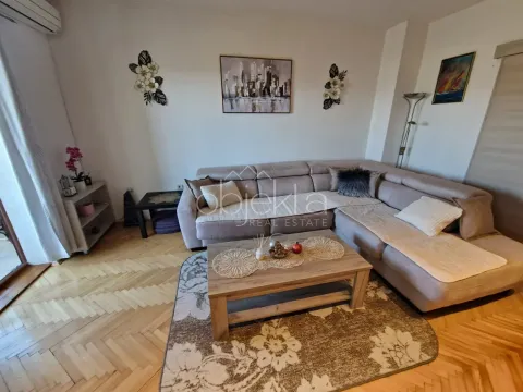 Izdavanje, stan, 60m², Tivat, Crna Gora - image 2