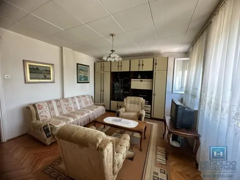 Rent, two bedroom apartment, 54m², Centar, Ćuprija - image 2