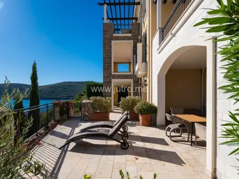 Prodaja, trosoban stan, 190m², Luštica, Tivat - image 24