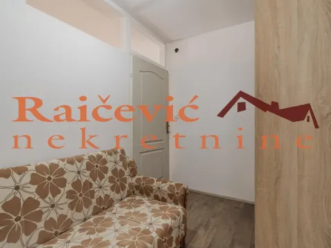 Izdavanje, jednosoban stan, 41m², Zemun Gornji Grad, Zemun Sve Podlokacije - image 10