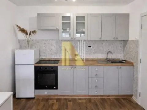 Rent, studio apartment, 29m², Bulevar Oslobodjenja, Novi Sad Sve Podlokacije - image 3