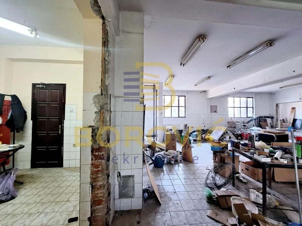Rent, office space, 560m², Veliki Mokri Lug, Zvezdara Sve Podlokacije