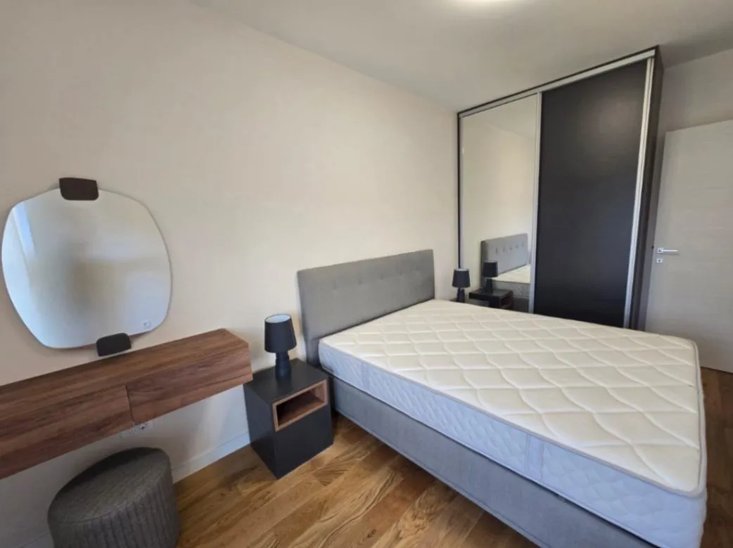 Rent, one bedroom apartment, 42m², Central Point, Podgorica