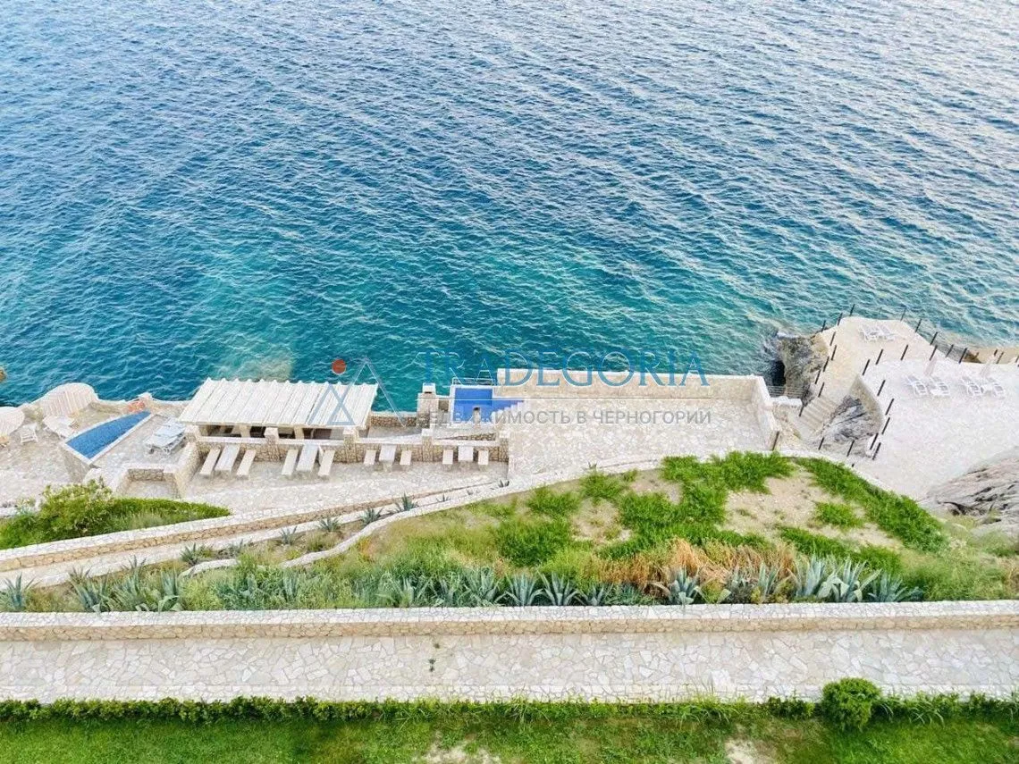 Prodaja, dvosoban stan, 106m², Dobra Voda, Bar