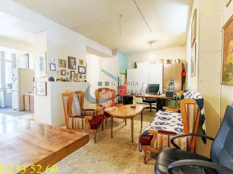 Sale, two bedroom apartment, 86m², Kalenić Pijaca, Vračar Sve Podlokacije - image 6