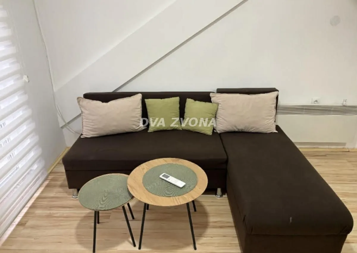 Prodaja, jednosoban stan, 24m², Centar, Novi Sad